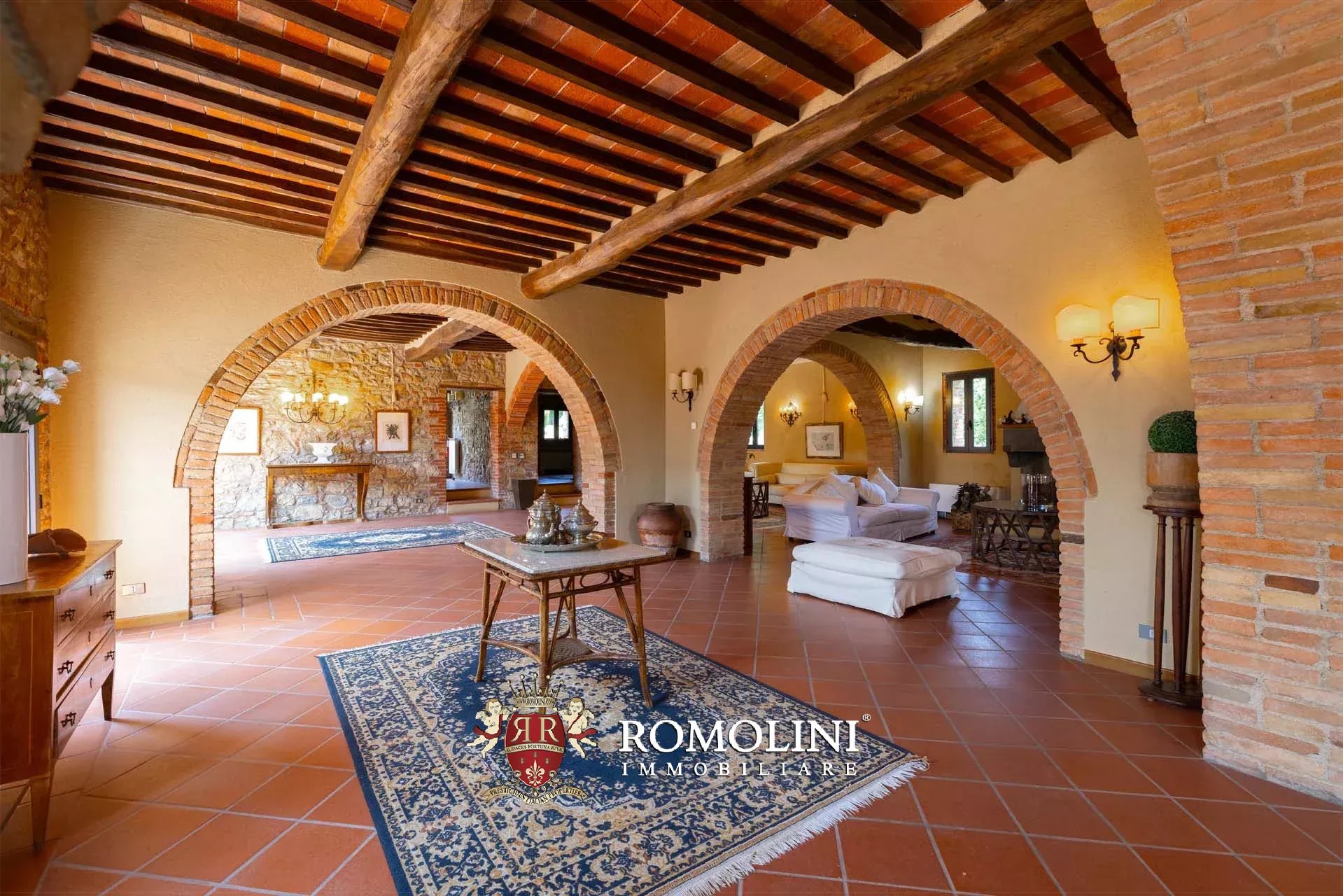 10 Bedroom Villa/Townhouse's Image 33
