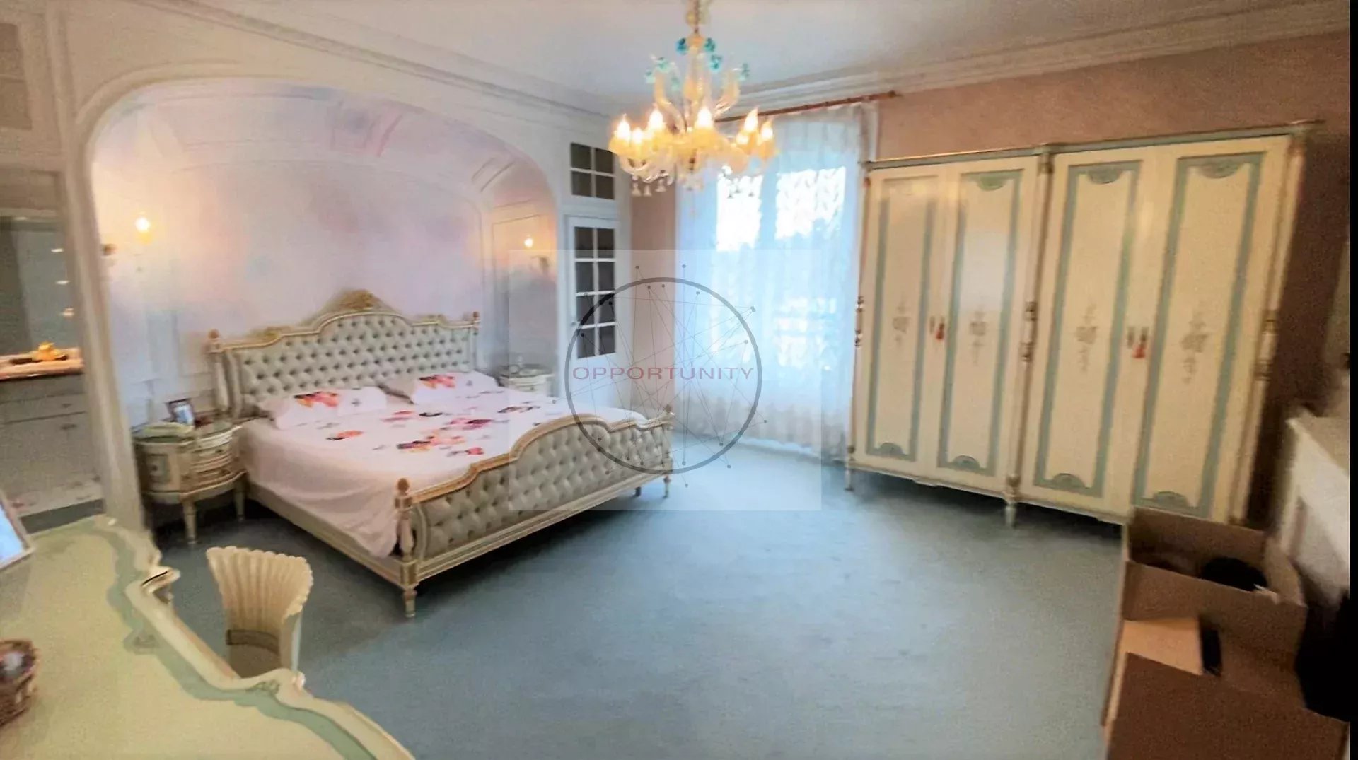 PROPRIETE BOURGEOISE SUR 1350 M² DE TERRAIN — photo 7