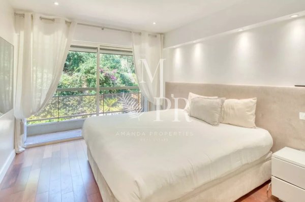 Cannes 3-room apartment panoramic sea view — photo 6