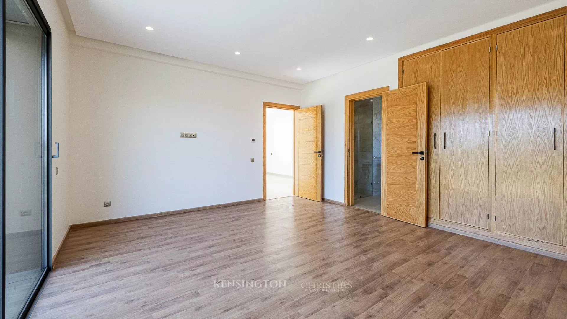 4 Bedroom Villa/Townhouse's Image 27