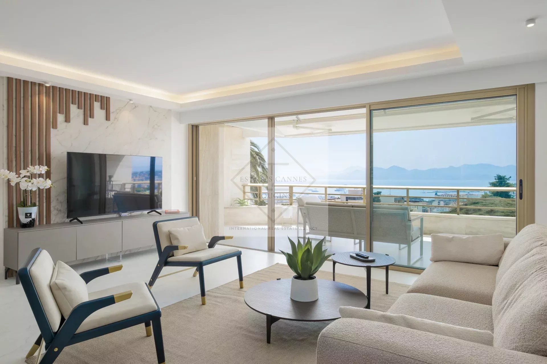 CANNES Californie - Vue panoramique mer  et environnement Cannes ! — photo 2