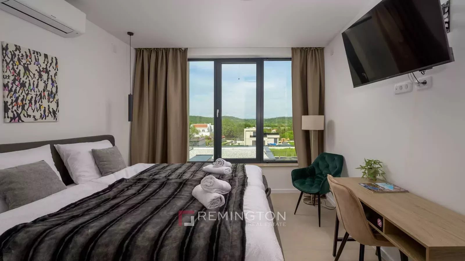 3 Bedroom Villa/Townhouse's Image 12