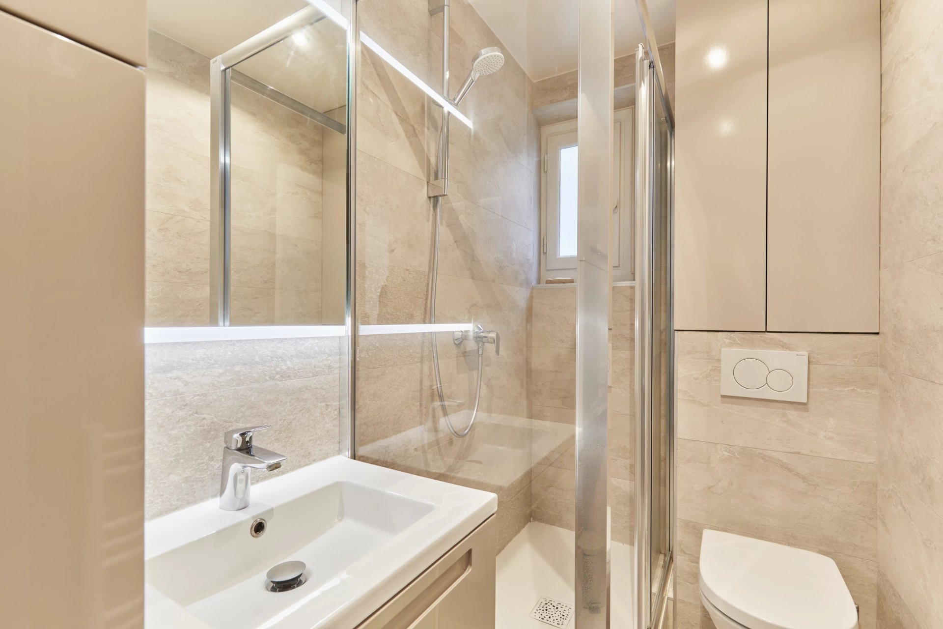 1 Bedroom Apartment/Flat's Image 7