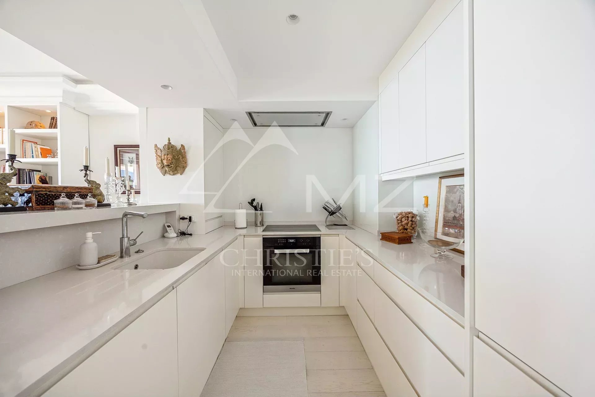 2 Bedroom Apartment/Flat's Image 9
