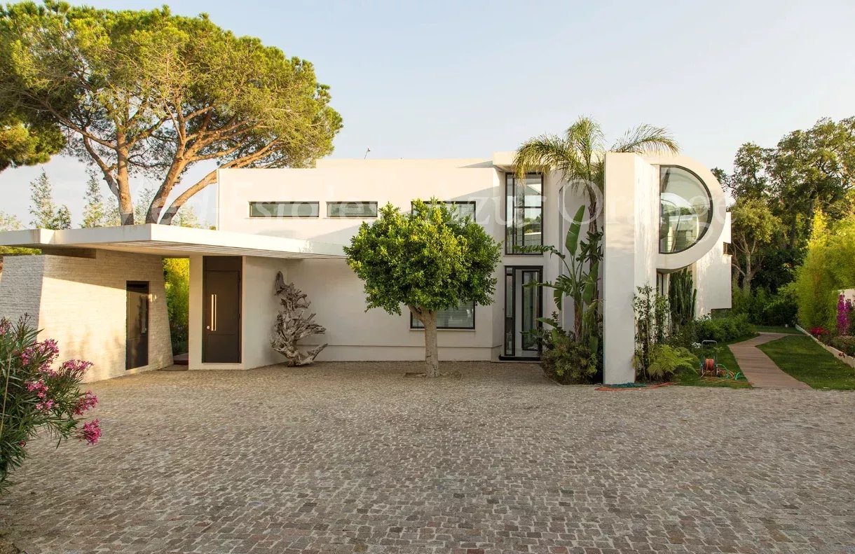 Agence immobilière de Med-Estates Saint Tropez