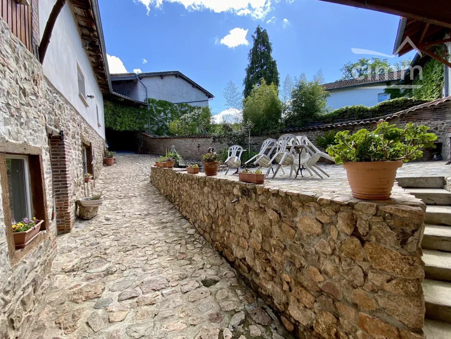 Agence immobilière de 