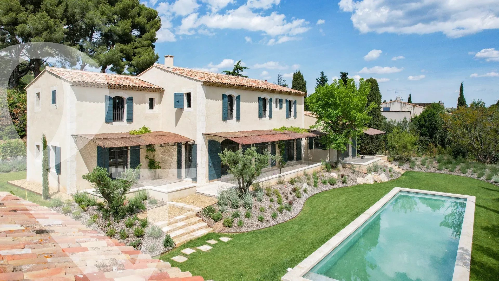 CONSTRUCTION NEUVE A PIED DU VILLAGE