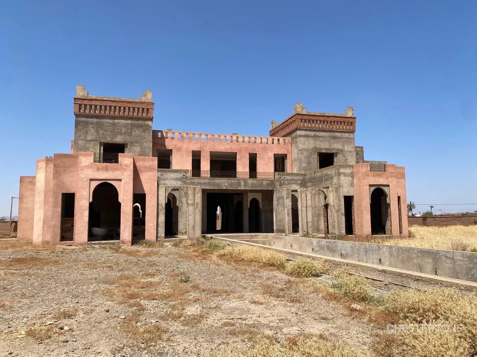 Image of Villa - 8 Bedrooms for Sale in Marrakech-Ménara-Marrakech-Morocco, Image 2