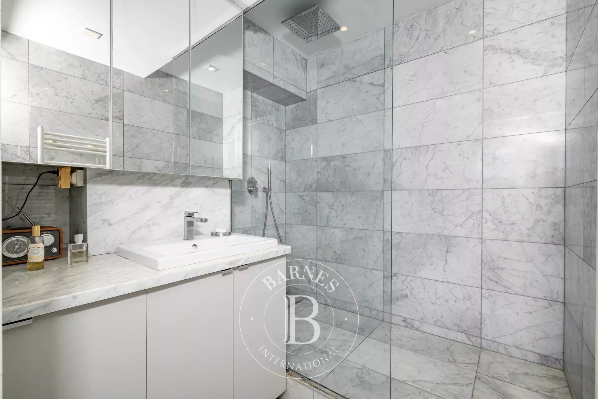 Daire Paris 3ème - picture 15