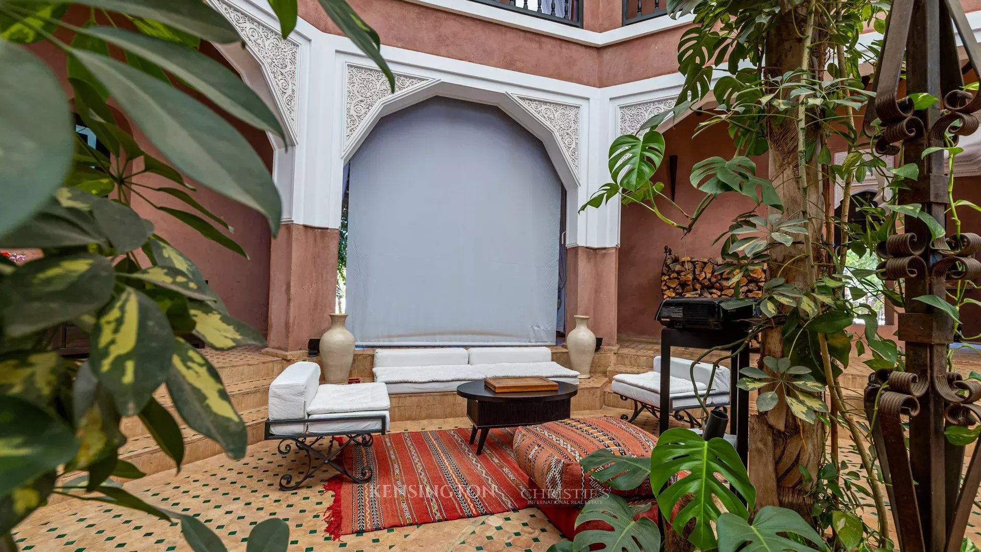9 Bedroom Villa/Townhouse's Image 106