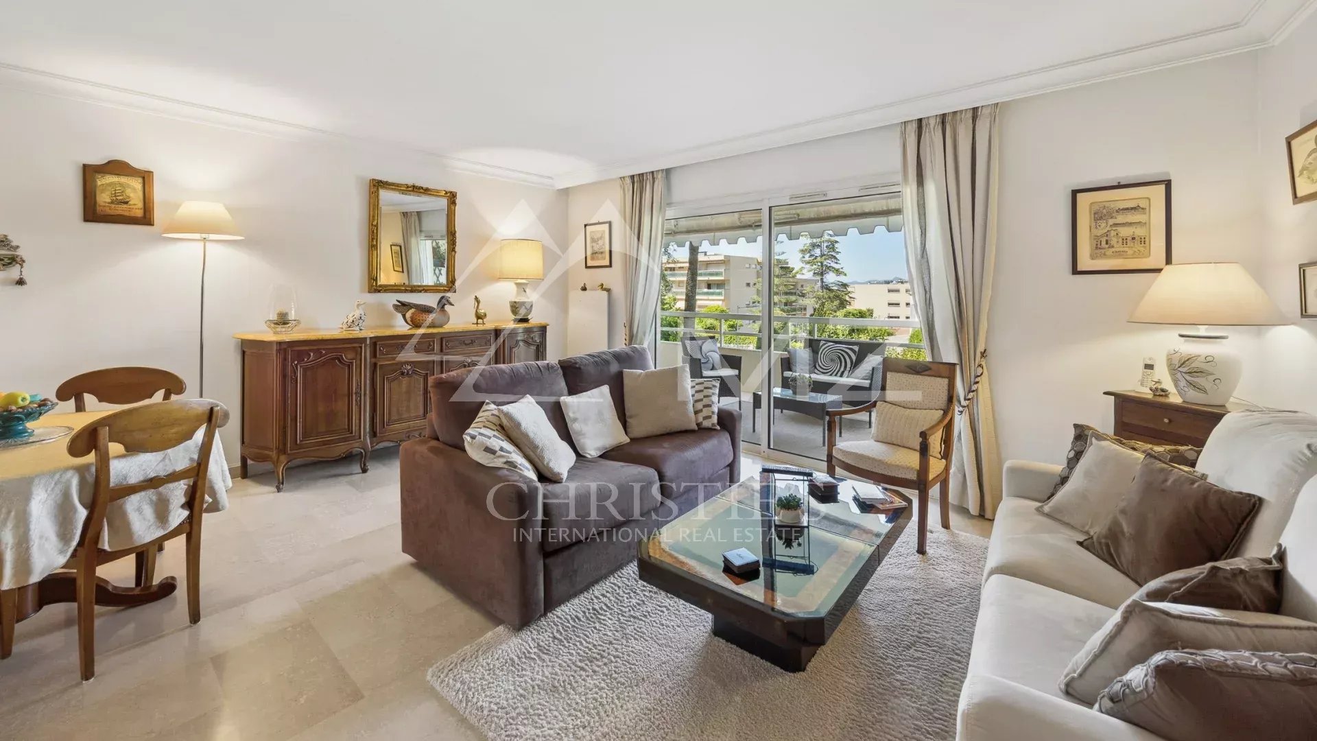3 Bedroom Apartment/Flat's Image 3