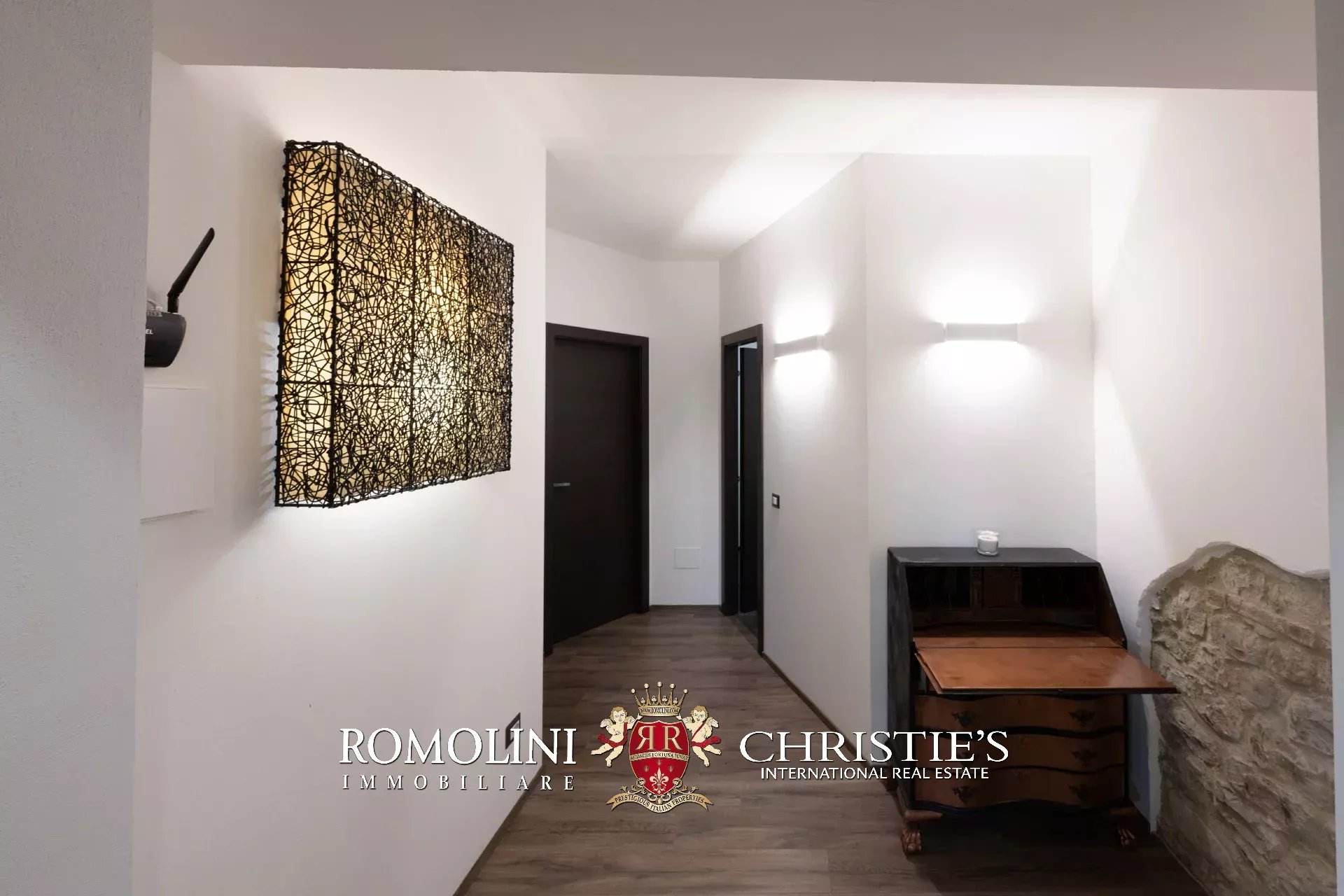 9 Bedroom Villa/Townhouse's Image 67