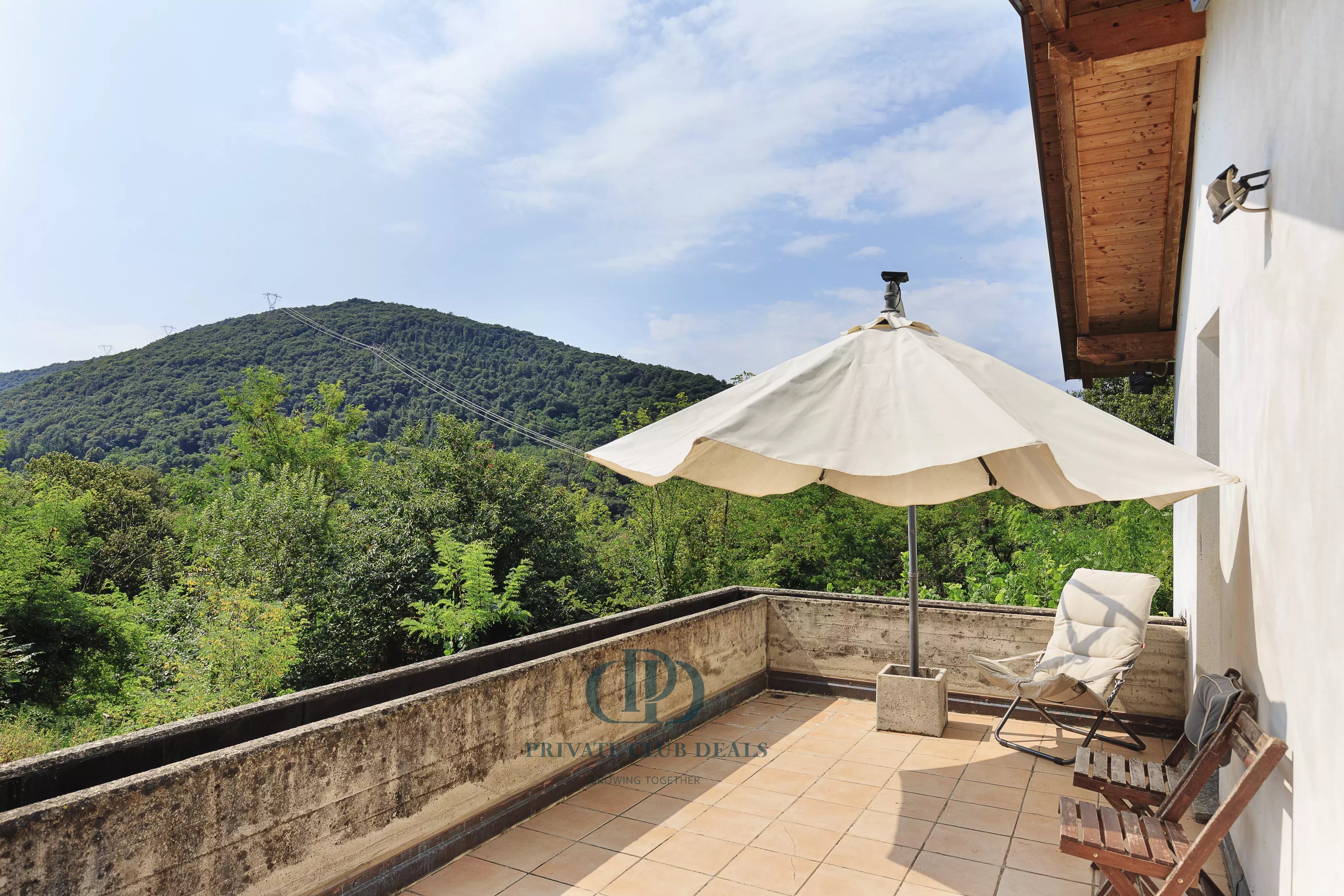 Villa Dumenza - picture 4