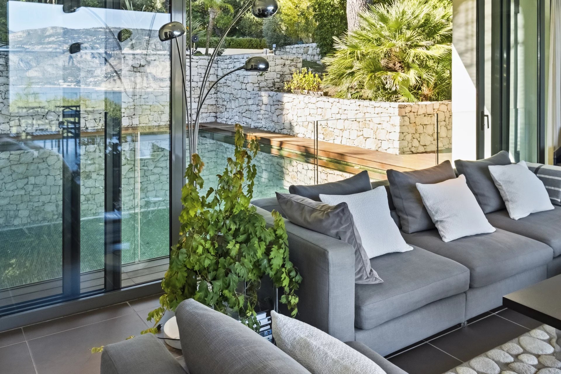 Modern 5-bedroom villa with open views and pool