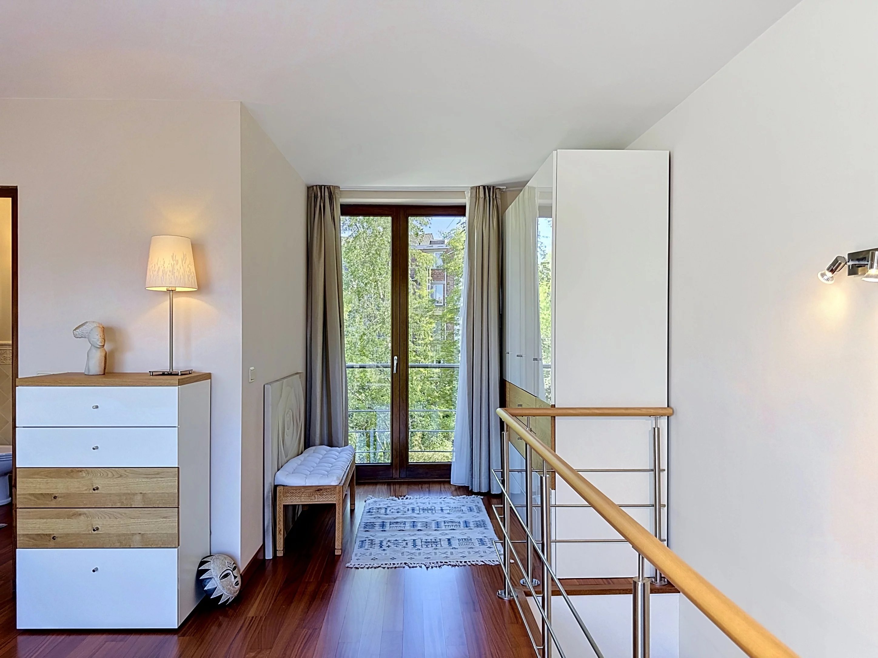 Square Plasky - Maison meublée 1 chambre avec jardin, terrasses et garage
