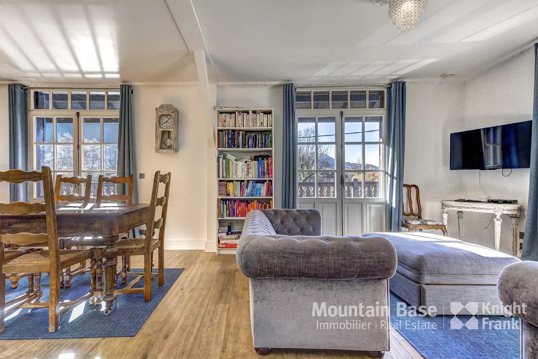 Photo of A beautifully renovated, 6-bedroom house in central Chamonix