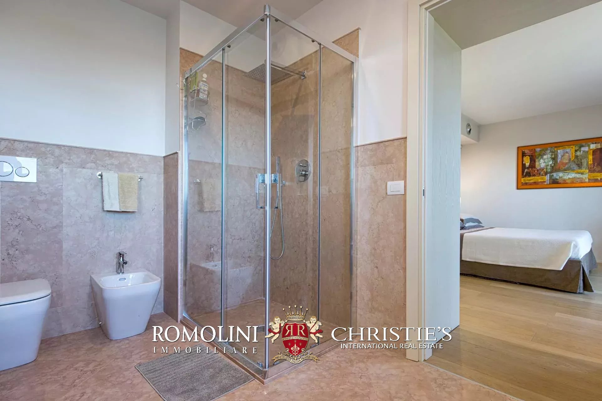 7 Bedroom Villa/Townhouse's Image 60
