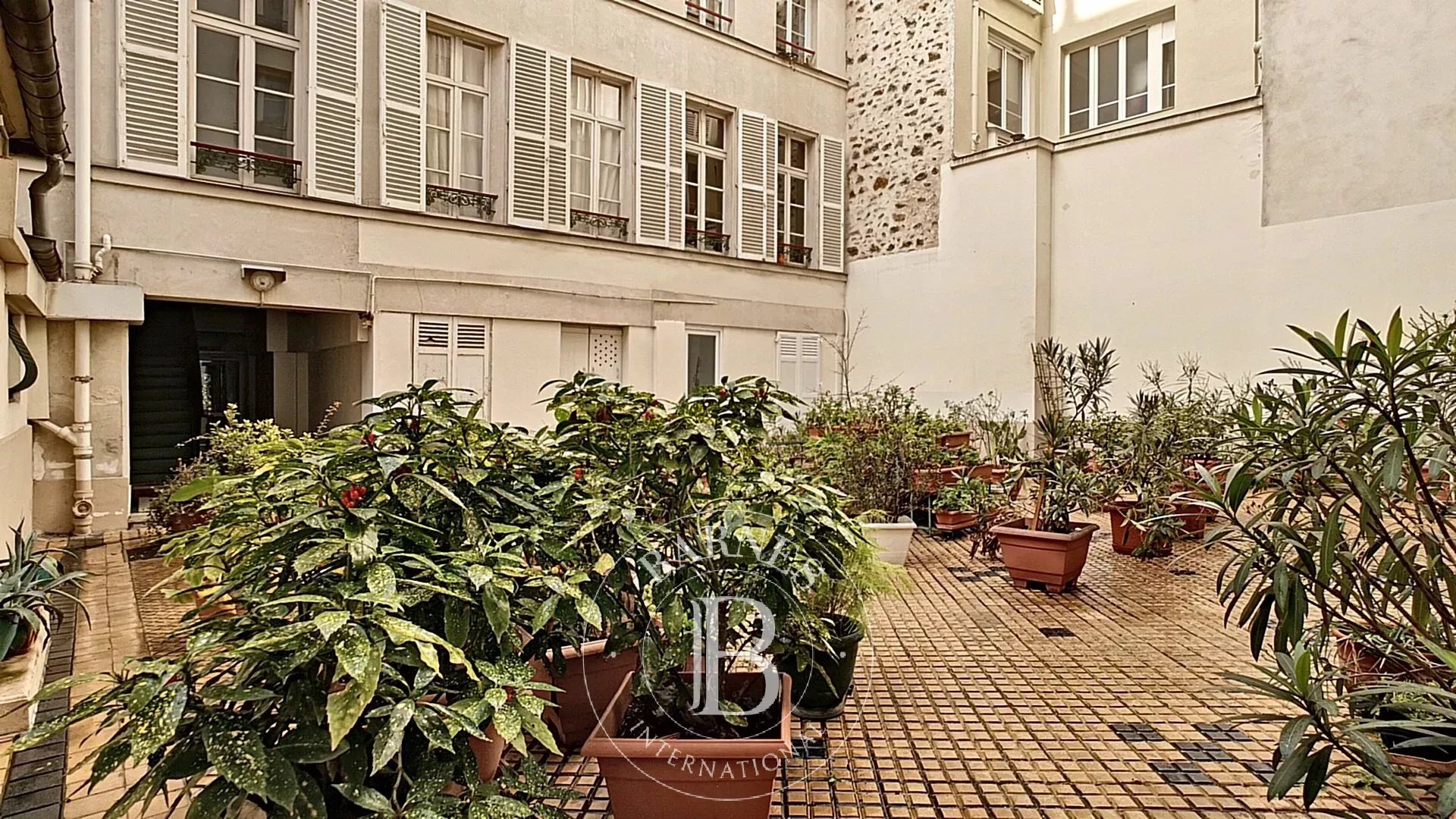 Daire Paris 9ème - picture 7