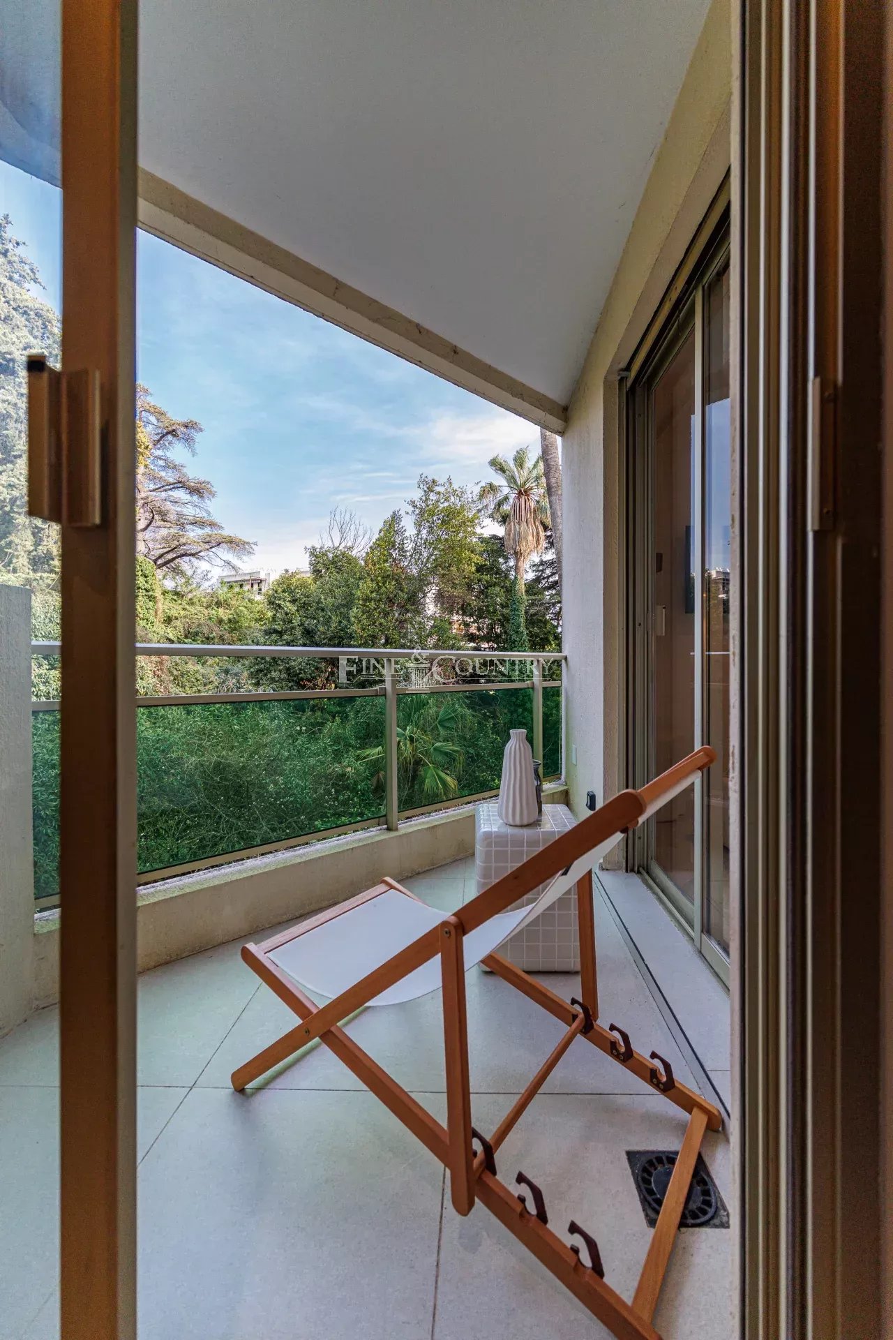 Photo of For Sale – 2-Bedroom Apartment – Cannes Montrose