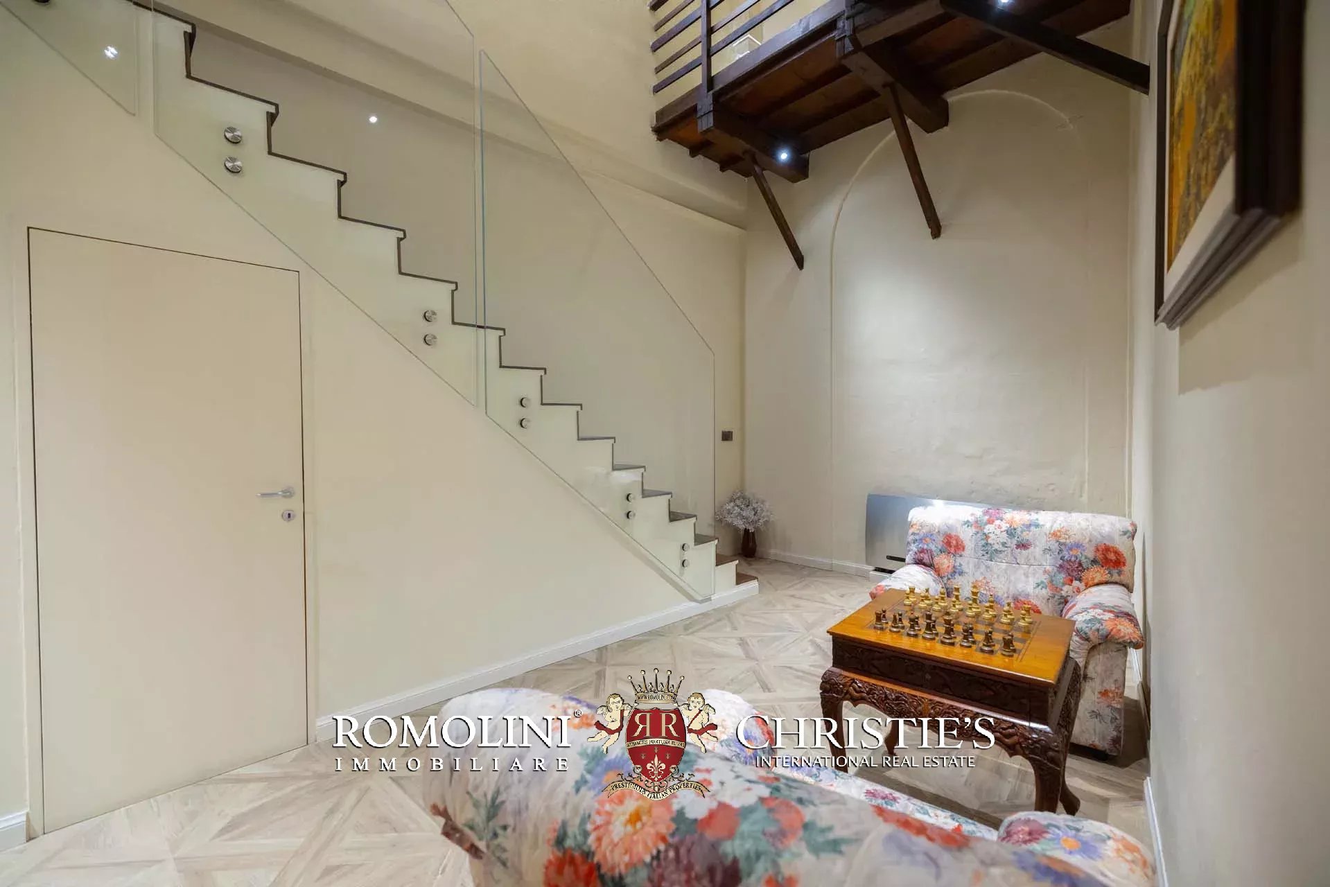6 Bedroom Apartment/Flat's Image 27