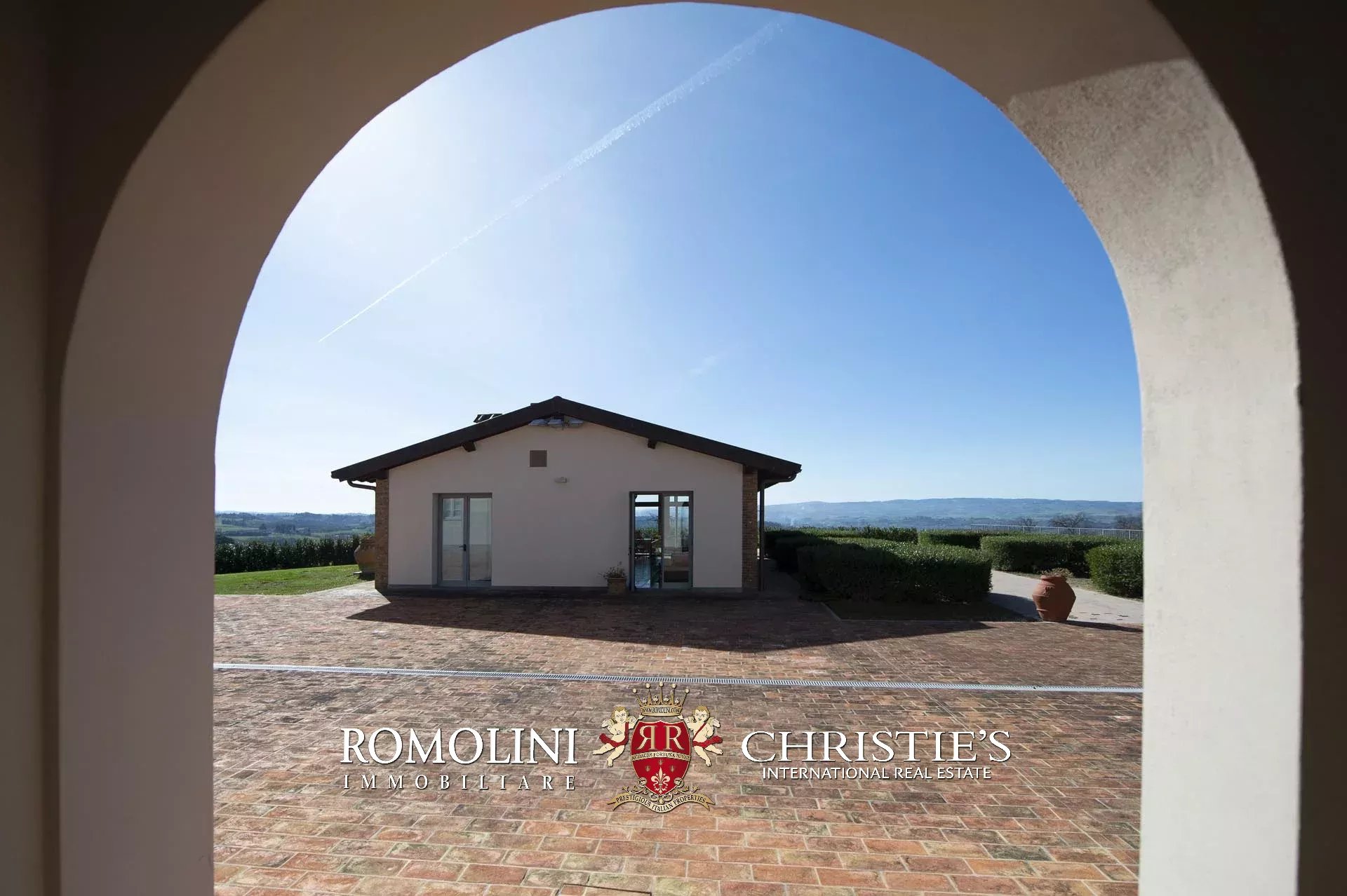 11 Bedroom Vineyard's Image 27