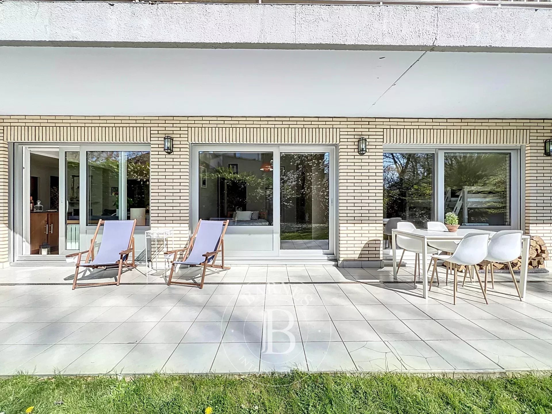 Uccle - Rez de jardin lumineux 4/5 chambres