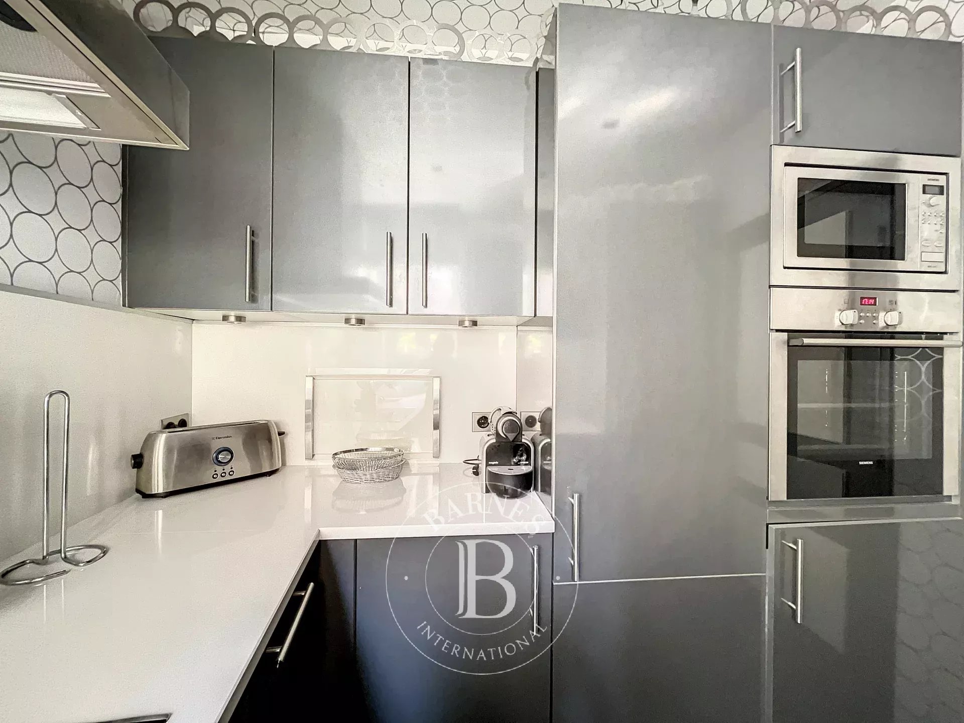 Daire Paris 8ème - picture 5