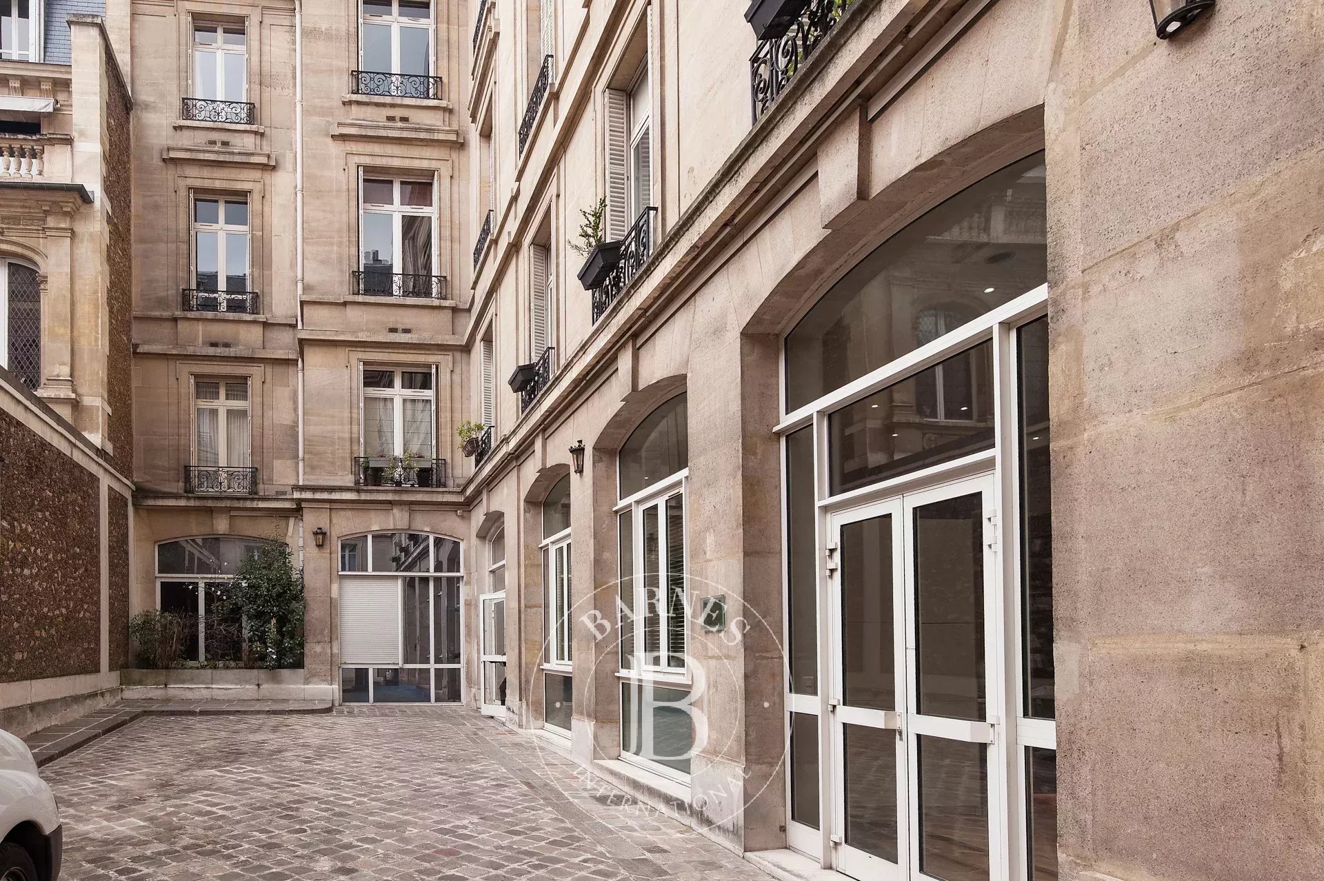 Daire Paris 8ème - picture 12