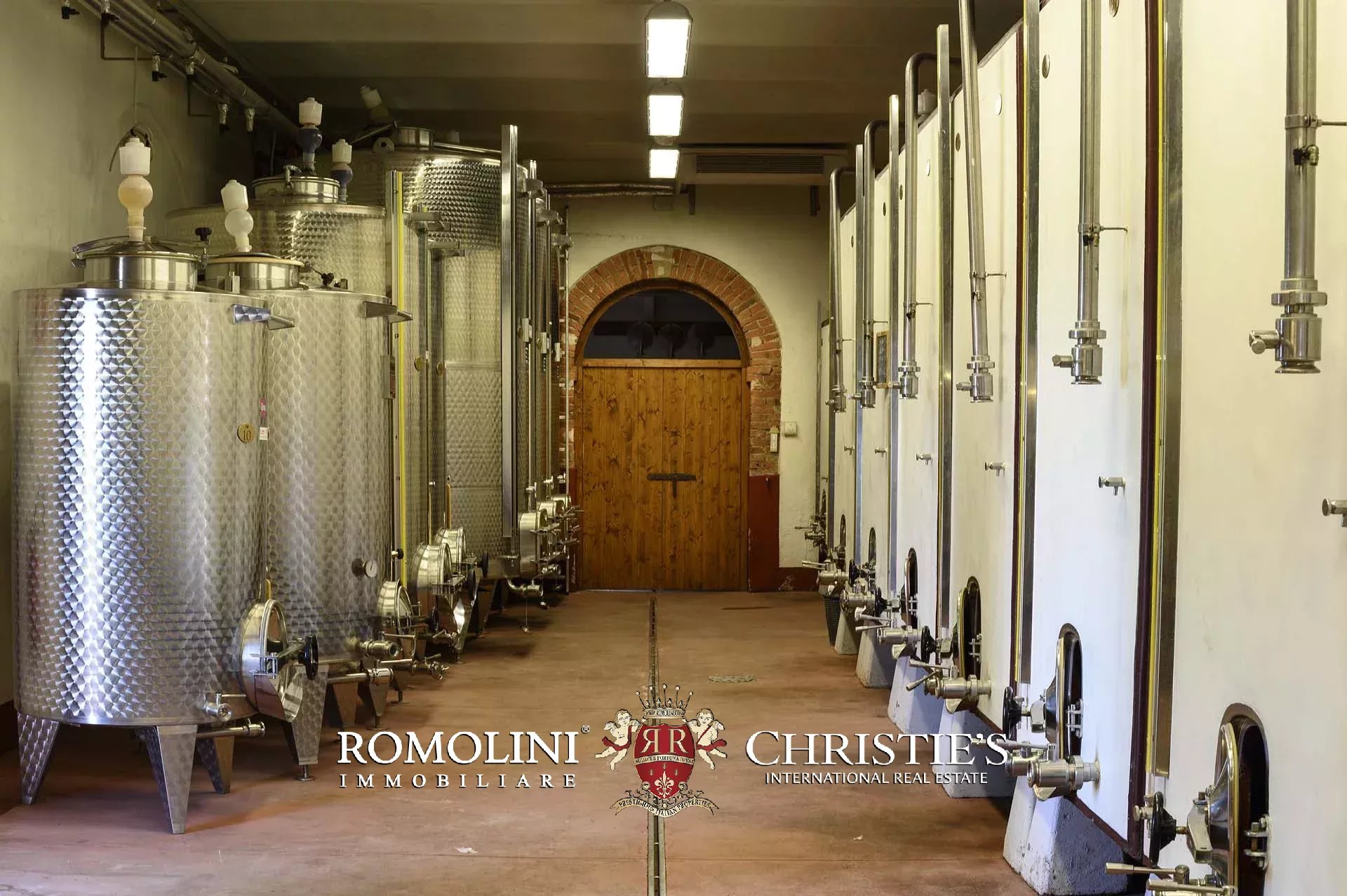 20 Bedroom Vineyard's Image 36