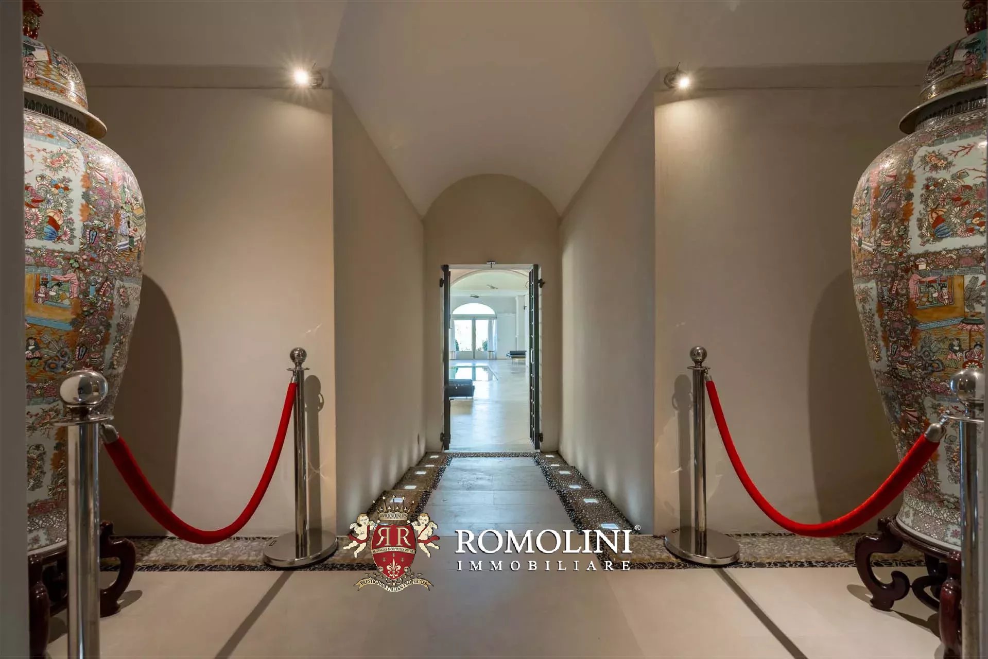 12 Bedroom Villa/Townhouse's Image 94