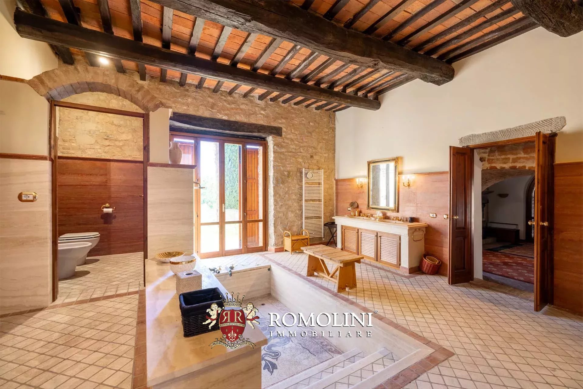 10 Bedroom Villa/Townhouse's Image 48
