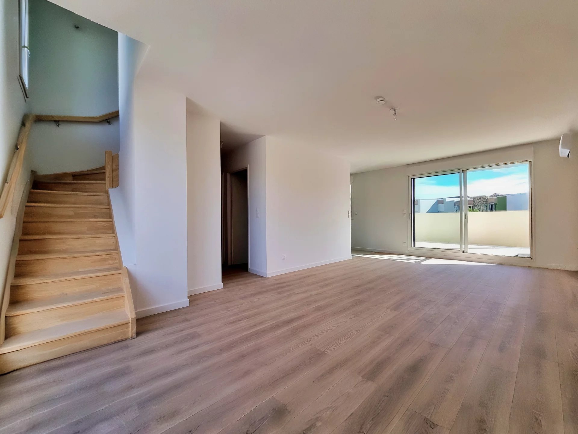 Appartement traversant de 5 Pièces en duplex (94 m²) avec Terrasse à Montpellier