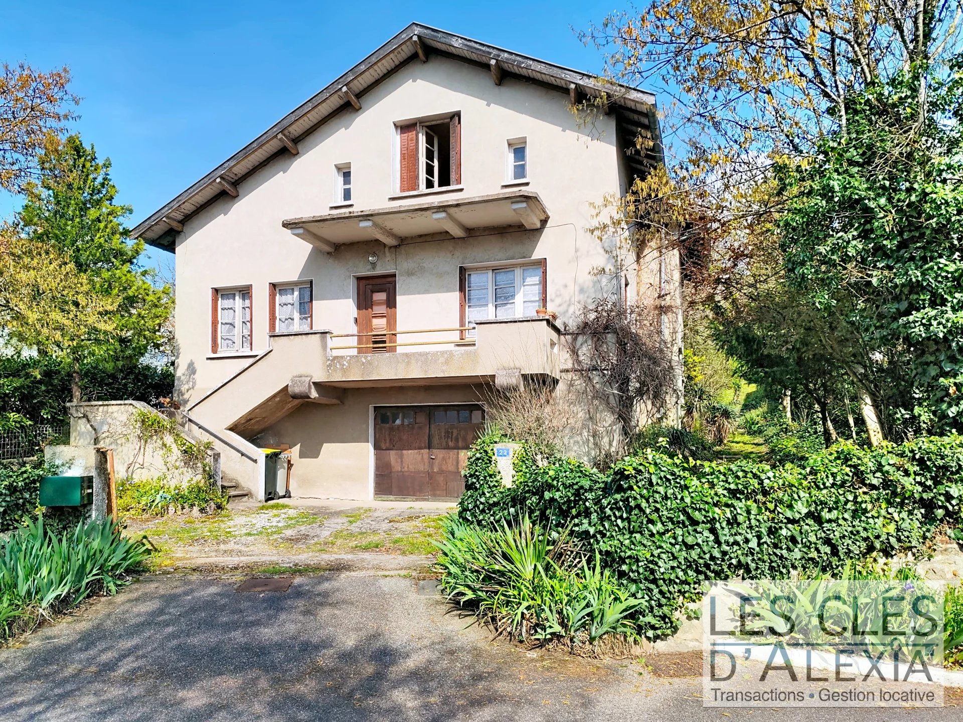 Agence immobilière de 