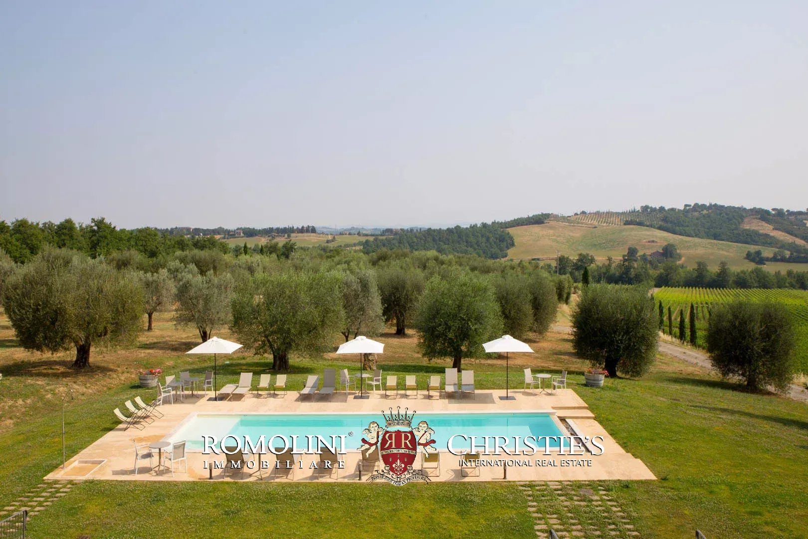15 Bedroom Vineyard's Image 22