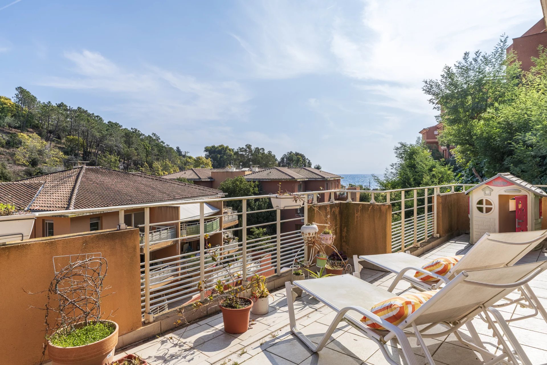 Agence immobilière de JOHN ROYCE
