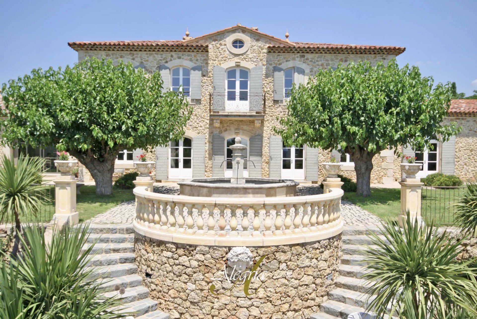 Agence immobilière de 