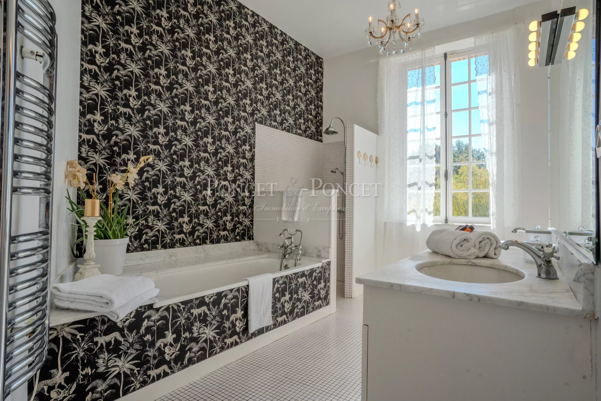 10 Bedroom Chateau's Image 15