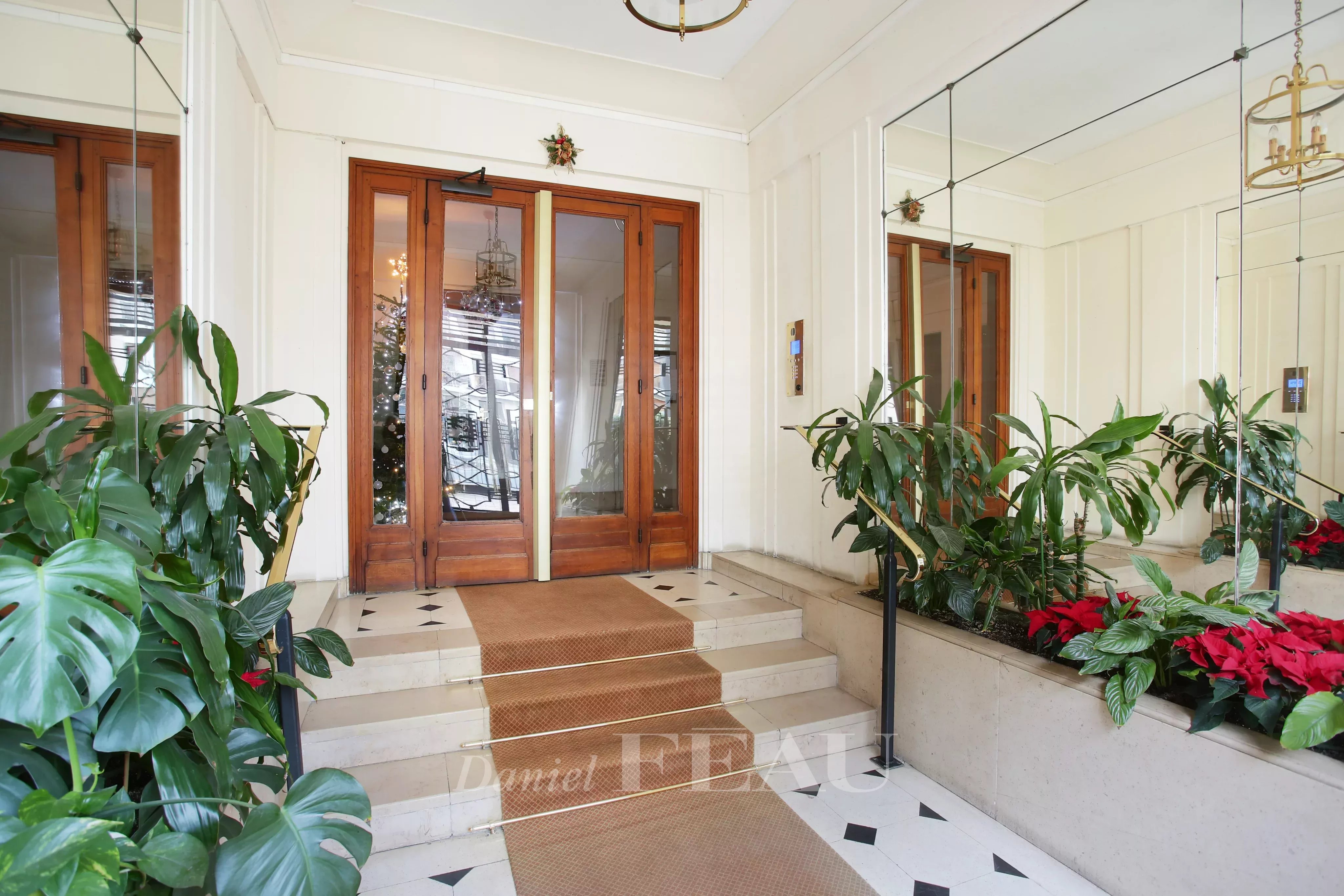 Rental Apartment Paris 16th