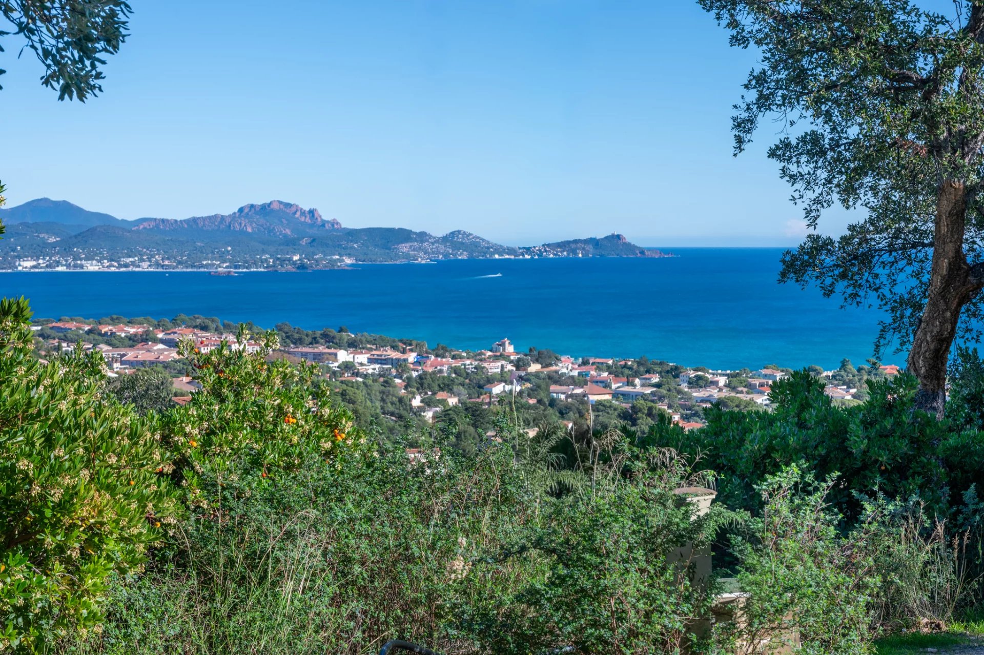 Sale Building land Roquebrune-sur-Argens
