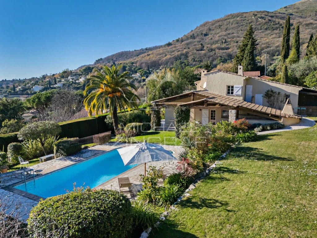 Villa for sale in Vence — Panoramical sea and mountain views