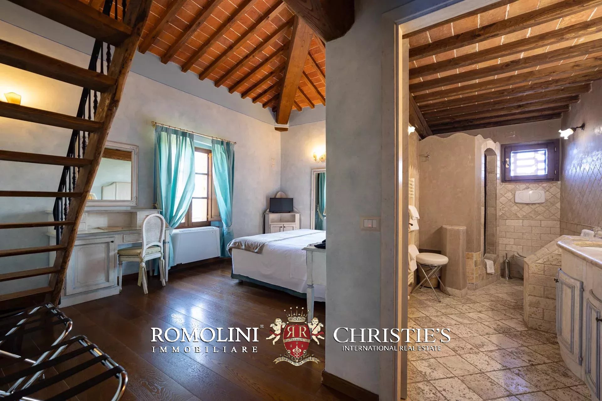 14 Bedroom Villa/Townhouse's Image 74