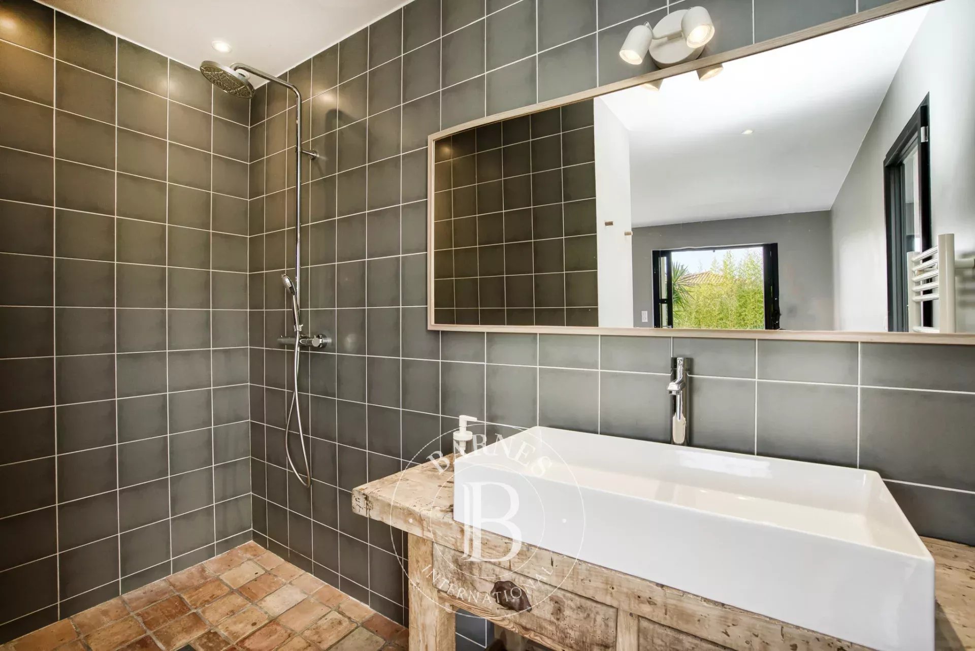 Ev Grimaud - picture 12