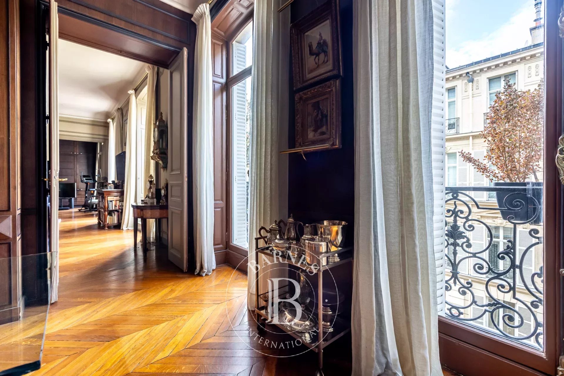 Daire Paris 8ème - picture 9