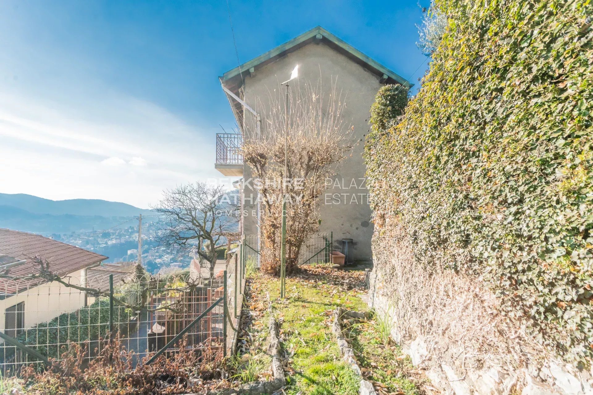 Casa a Cernobbio con vista lago e giardino