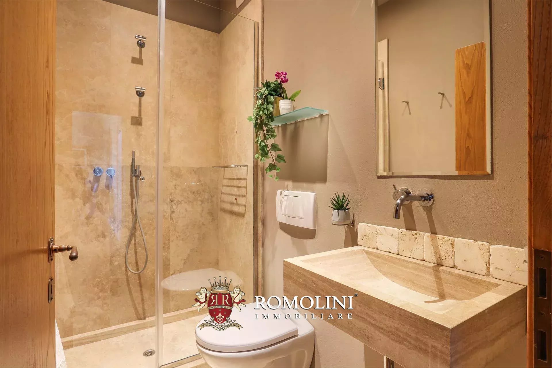 25 Bedroom Vineyard's Image 115