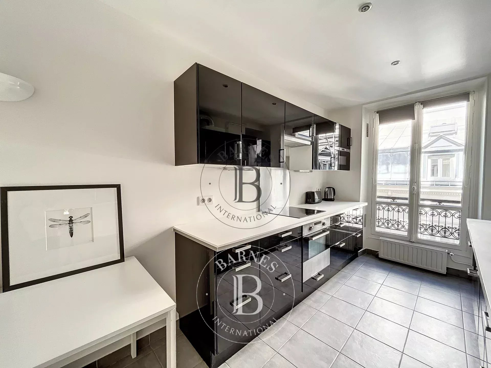 Daire Paris 8ème - picture 7