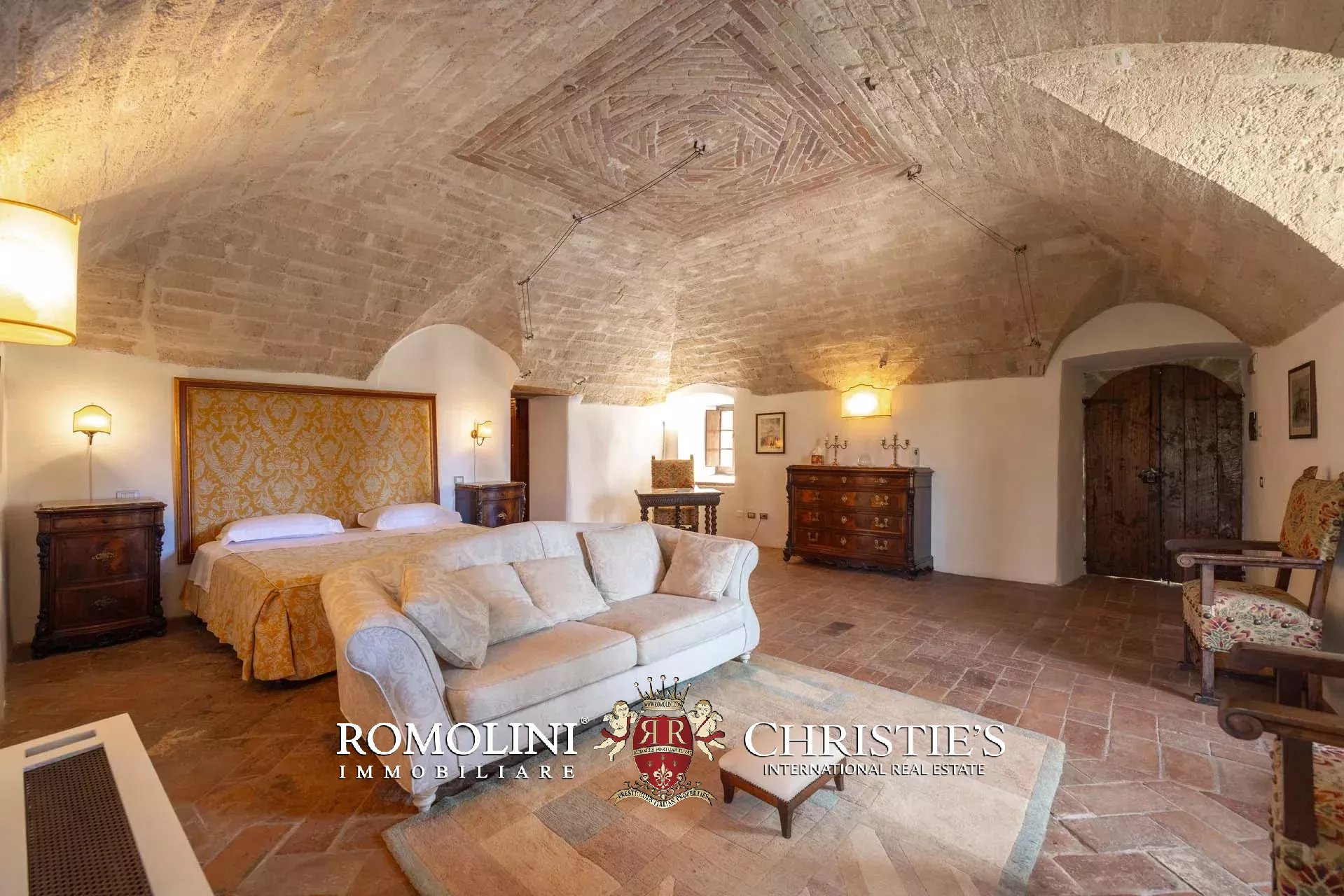 80 Bedroom Villa/Townhouse's Image 64