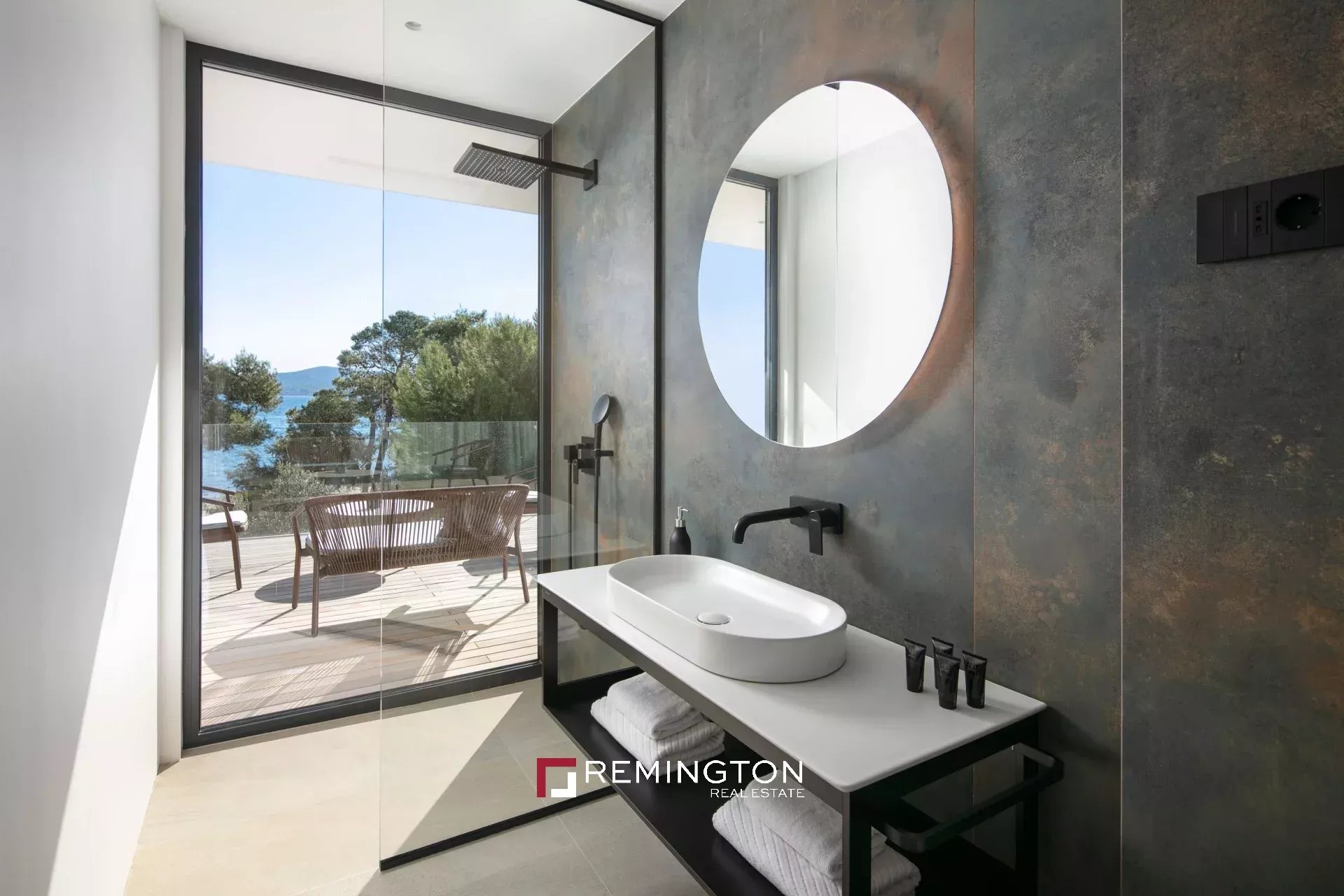 4 Bedroom Villa/Townhouse's Image 19