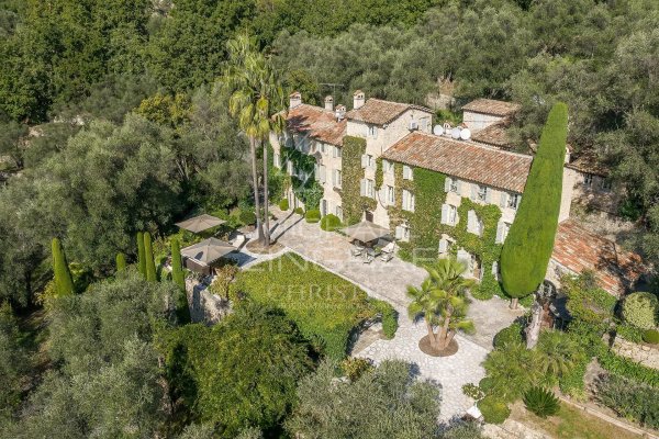 Authentic provençal property — photo 1
