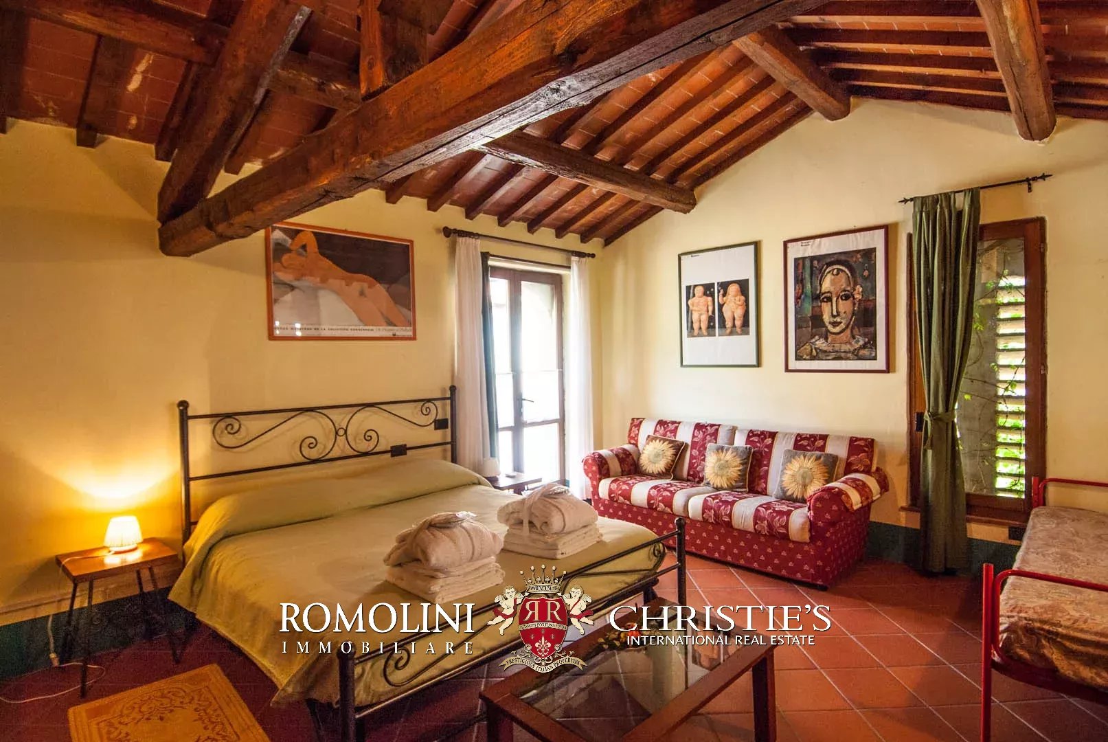 11 Bedroom Villa/Townhouse's Image 23